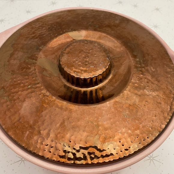 vintage Batter bowl with lid, Shawnee pottery bowl, Kenwood line - Picture 8 of 13